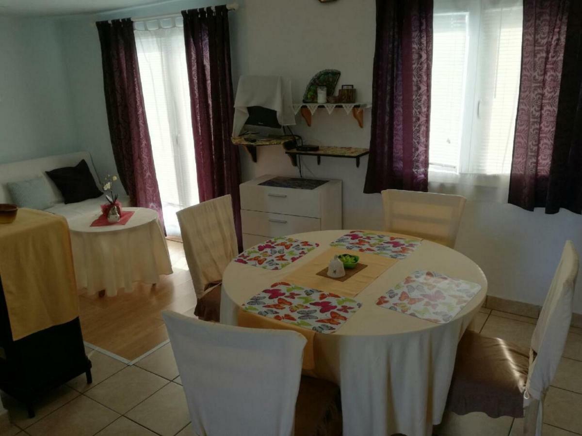 Apartments Mira Jadrtovac 外观 照片